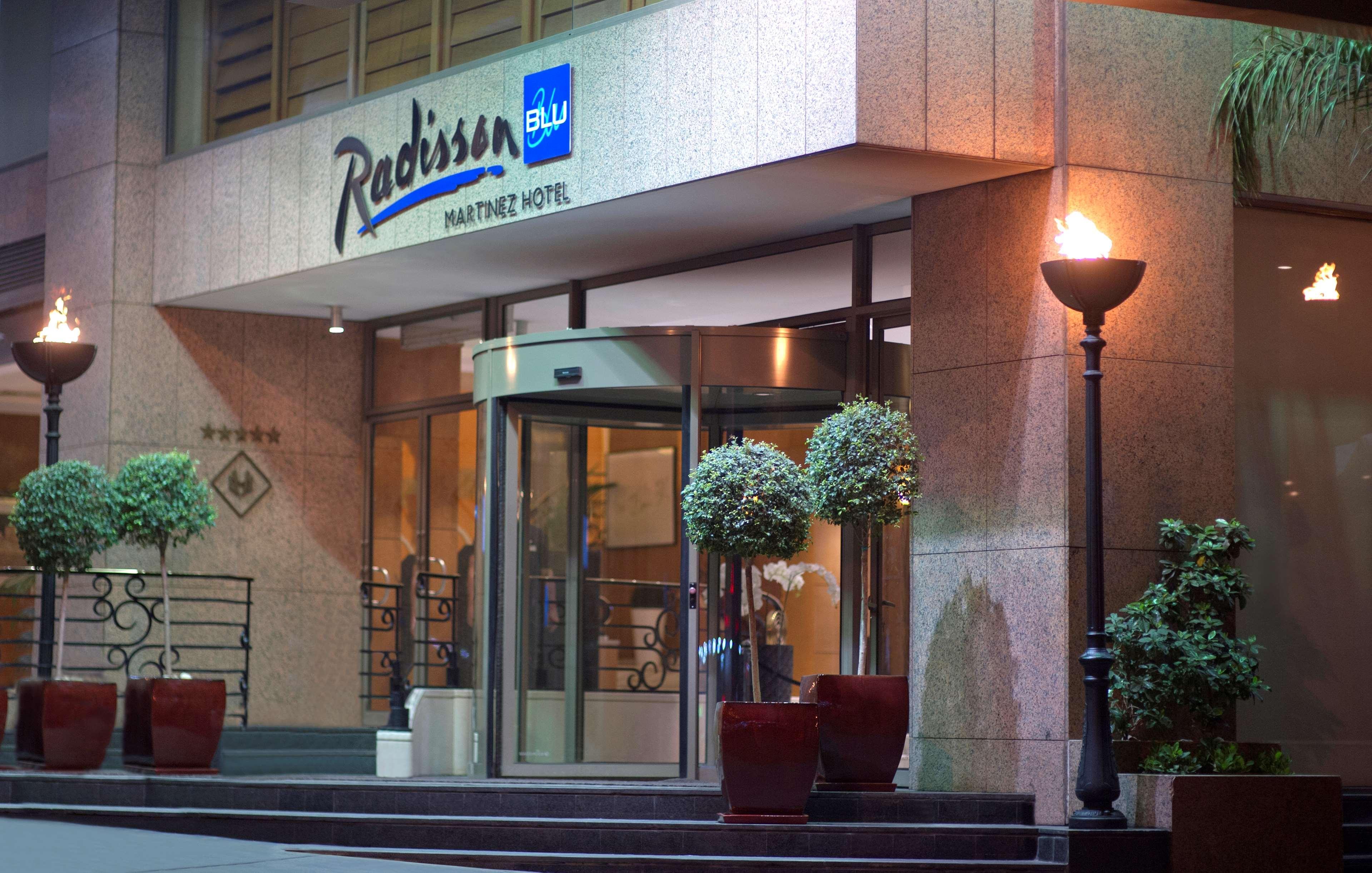 Radisson Blu Martinez Beirut Hotel Kültér fotó Radisson Blu in Athens