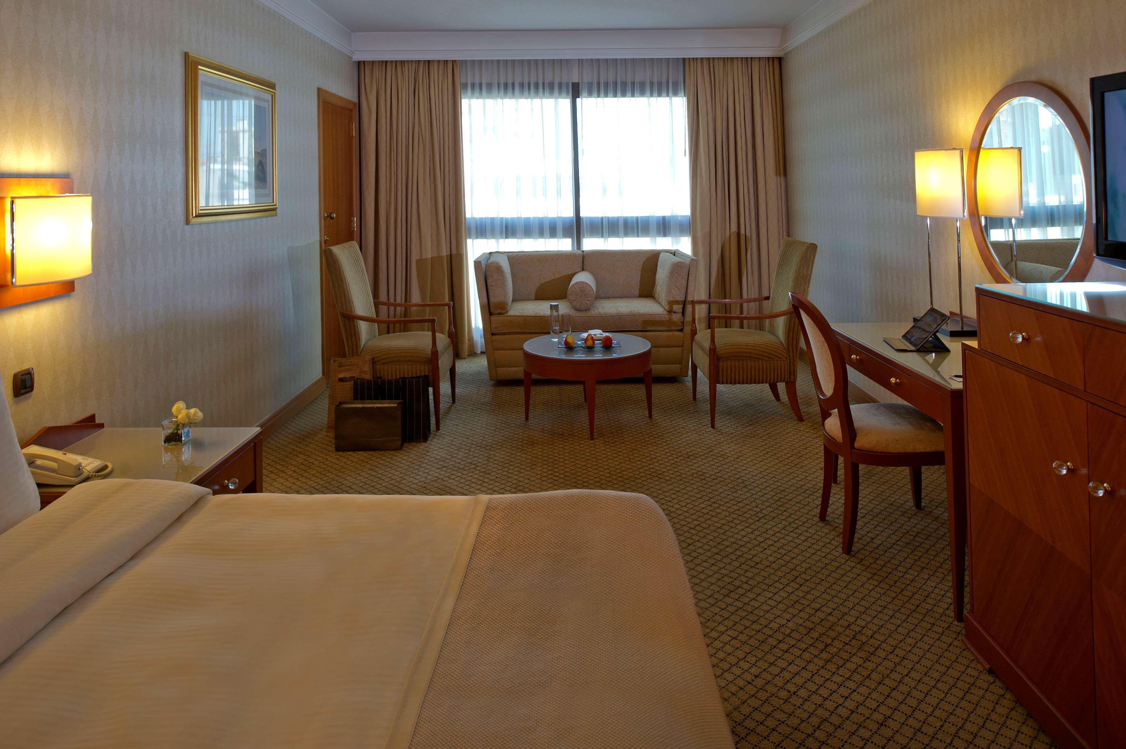 Radisson Blu Martinez Beirut Hotel Kültér fotó A room at the hotel